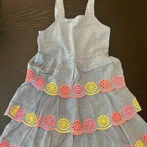 NWOT Girls Old Navy Chambray Tiered Dress – Size XS (5) – Embroidered